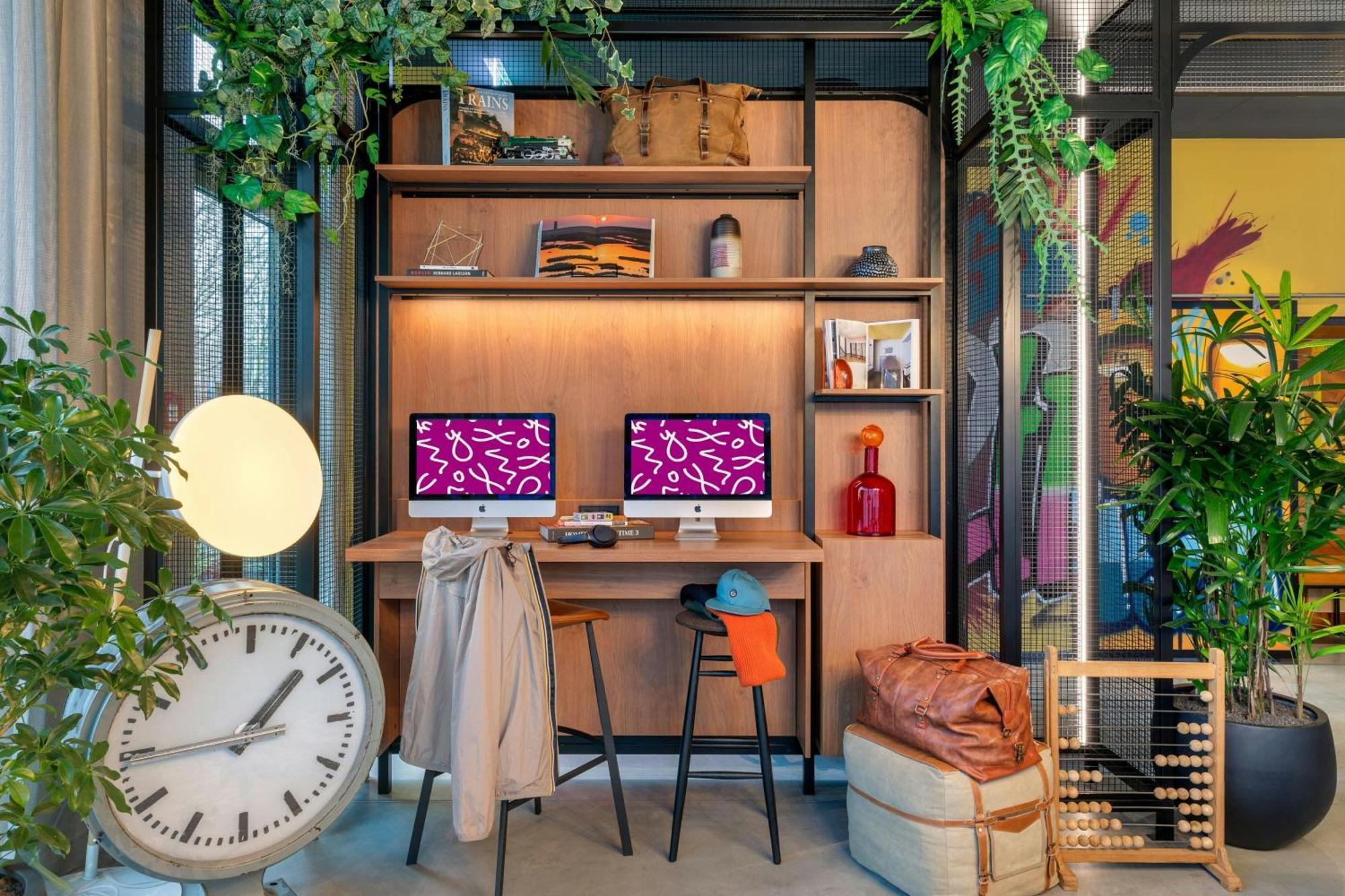 Moxy Ostbahnhof Berlim